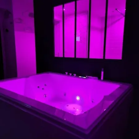 Colorroom31 - Nuit Insolite - - Tantra - (adults Only)