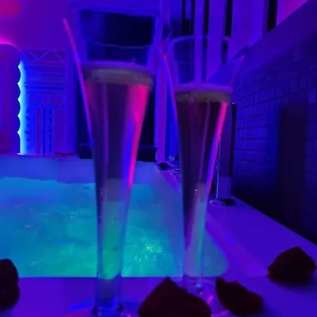 Colorroom31 - Nuit Insolite - - Tantra - (adults Only) * Rouffire