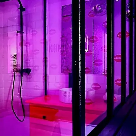 Colorroom31 - Nuit Insolite - - Tantra - (adults Only) Apartament