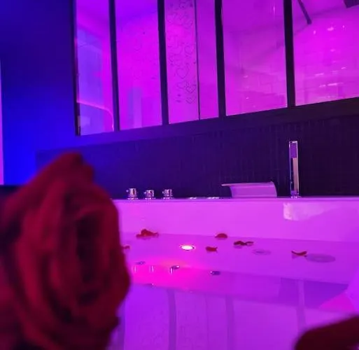 Colorroom31 - Nuit Insolite - - Tantra - (adults Only) Apartamento