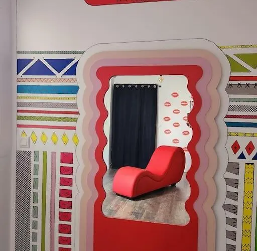 Colorroom31 - Nuit Insolite - - Tantra - (adults Only) Apartamento *